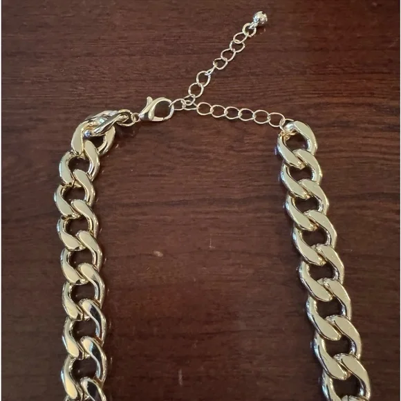 Simulated Diamond Inlaid Snake Head & Tail, Emerald Color eyes Goldtone Necklace - Picture 7 of 9